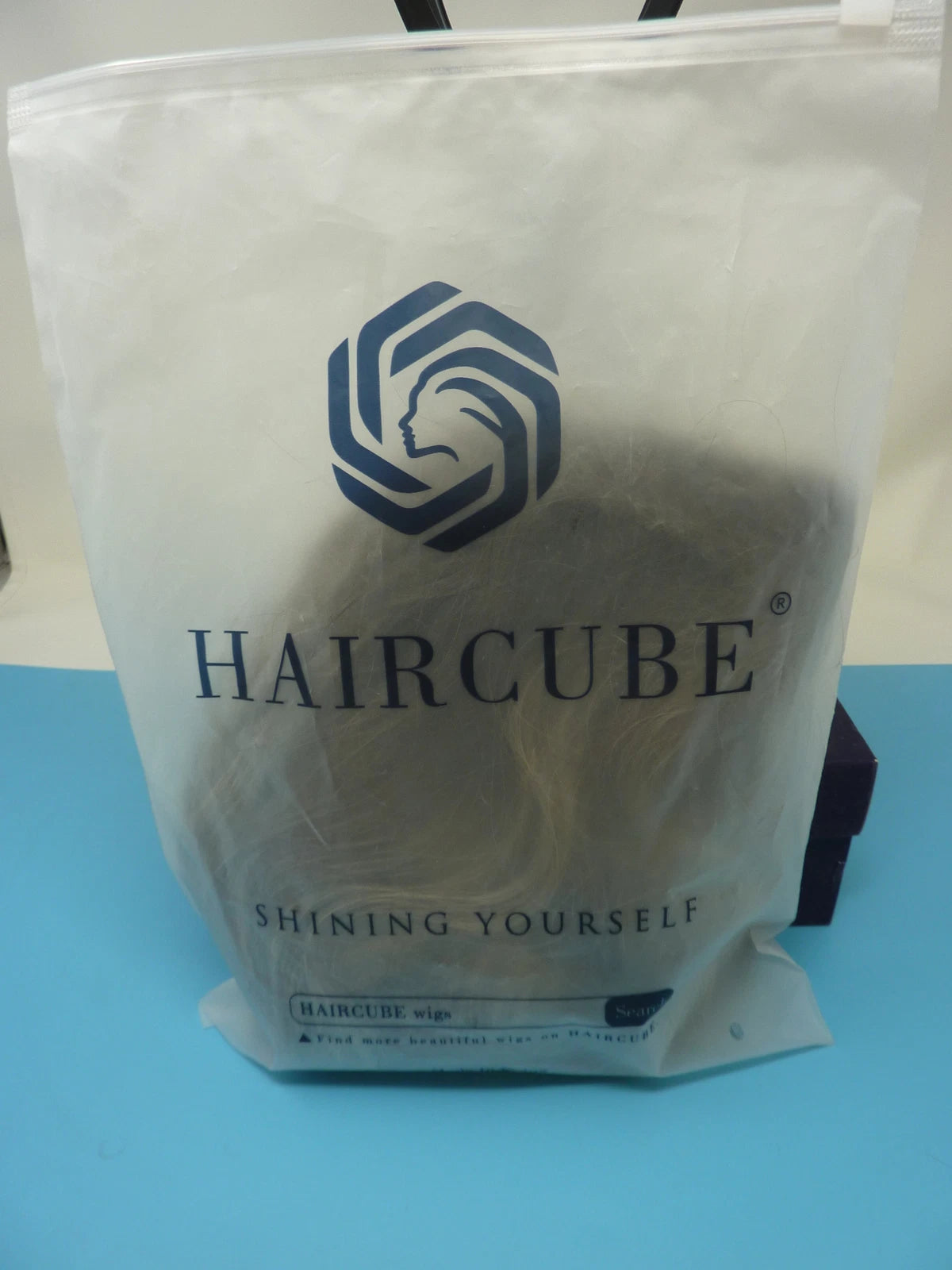 FULL WIG-BLONDE/BROWN HIGH LIGHTS-APPROX 16"