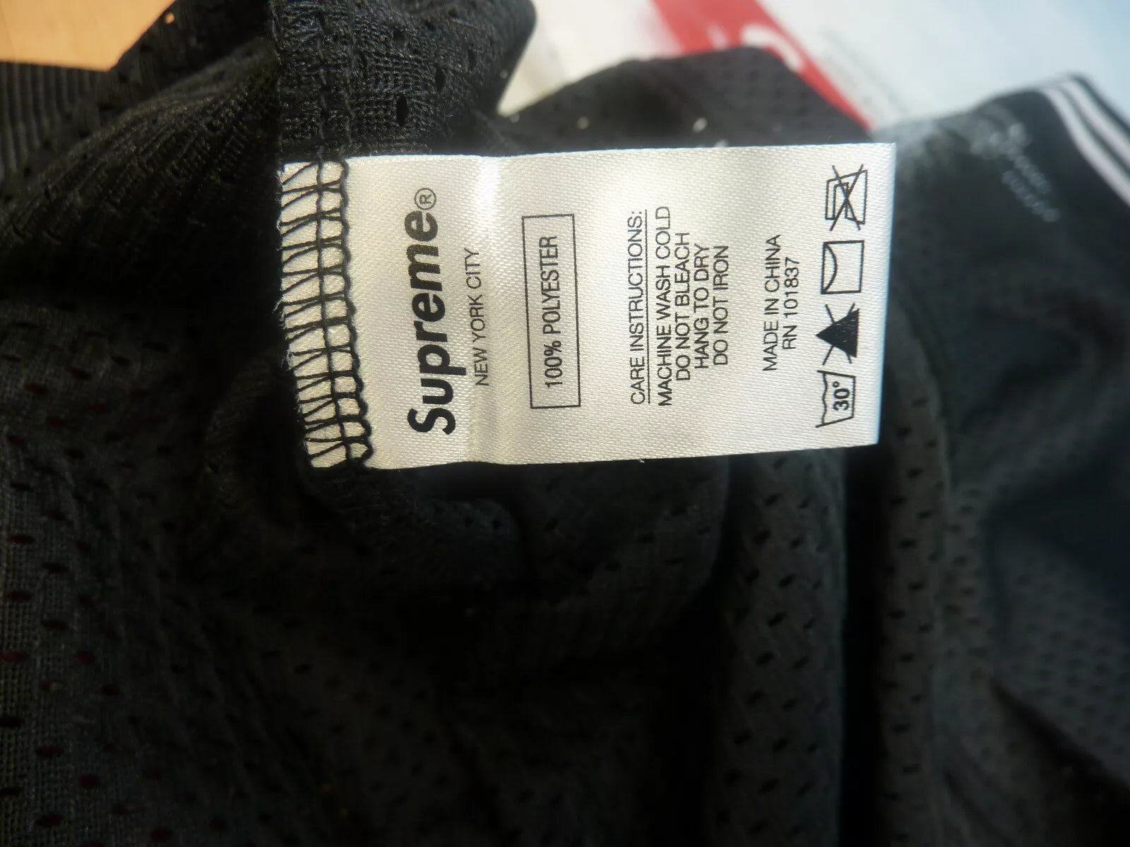 SUPREME MENS ANIMAL BASKETBALL JERSEY SIZE XL