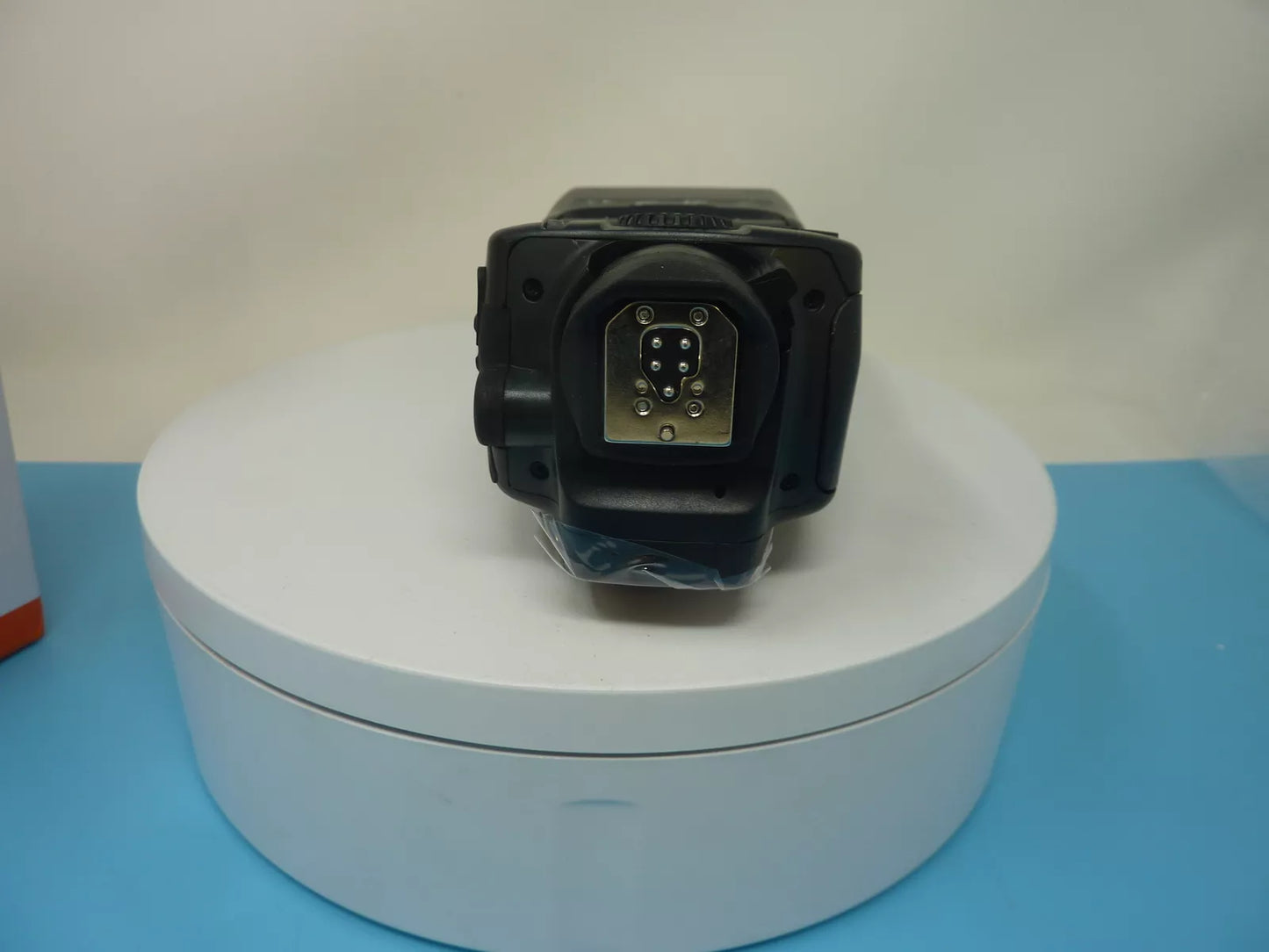 TRAVOR SL-568 SPEEDLITE FLASH